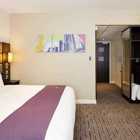 Premier Inn Milton Keynes Central Exterior photo