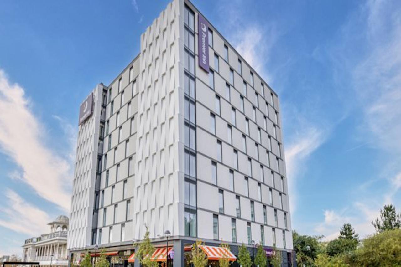 Premier Inn Milton Keynes Central Exterior photo